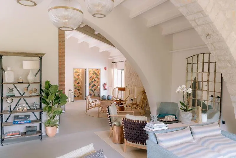 Artu Lodge, Can Terrades Beuda Spain